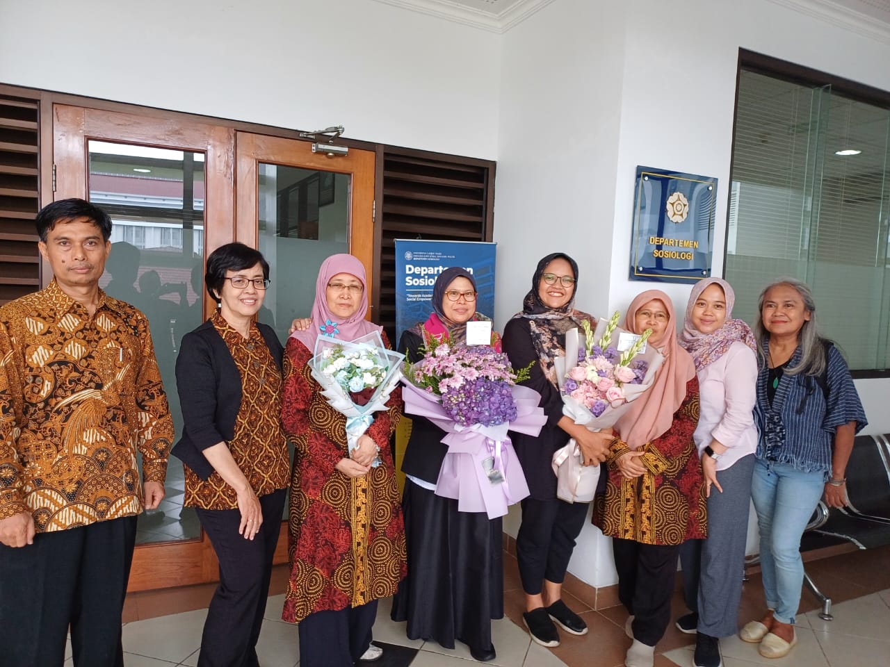 Dr. Siti Zunariyah S.Sos., M.Si., Sukses Melaksanakan Sidang Ujian Tertutup Program Doktor Sosiologi UGM